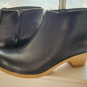 Dansko Becka Barbara Leather Clog